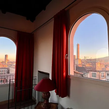 Tower Of Lovers - Ancient Altana Apartment