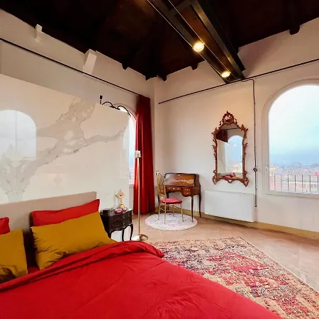Tower Of Lovers - Ancient Altana Apartment