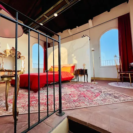 Tower Of Lovers - Ancient Altana Apartment Bologna