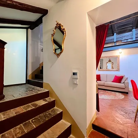 Tower Of Lovers - Ancient Altana Apartment