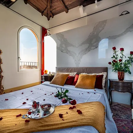 Tower Of Lovers - Ancient Altana Apartment *