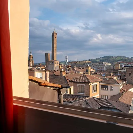 Tower Of Lovers - Ancient Altana Apartment Bologna