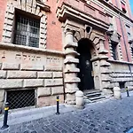 Tower Of Lovers - Iconic Ancient Altana * Bologna