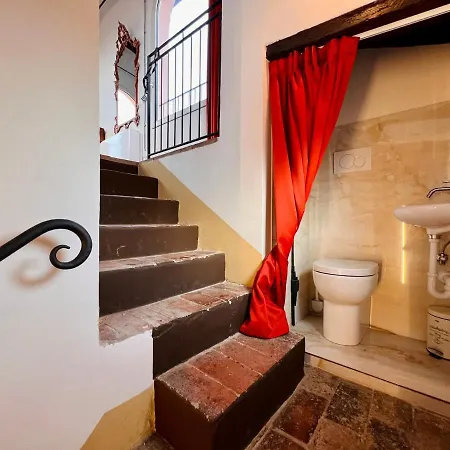 Tower Of Lovers - Ancient Altana Appartement Bologne