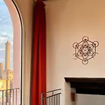 Tower Of Lovers - Iconic Ancient Altana Bologna